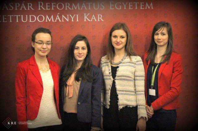 OTDK fal előtt készült képek